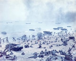 Illustration for article titled Rare Color Film And Photos Cast D-Day In A Completely New Light